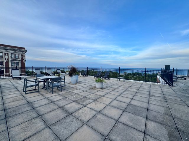 4920 N Marine Drive S208, Chicago, IL 60640