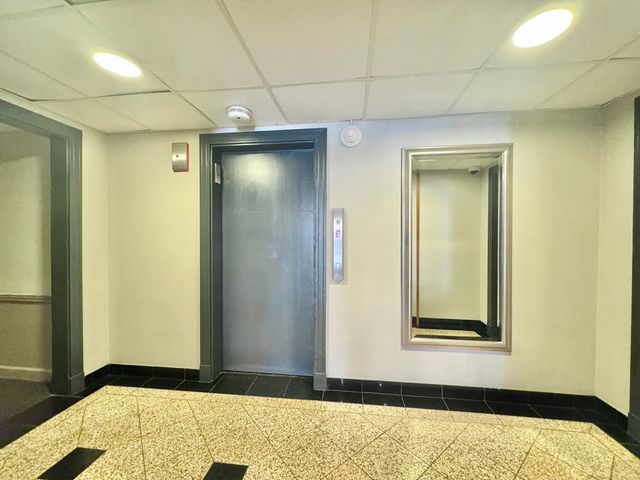 4920 N Marine Drive S208, Chicago, IL 60640