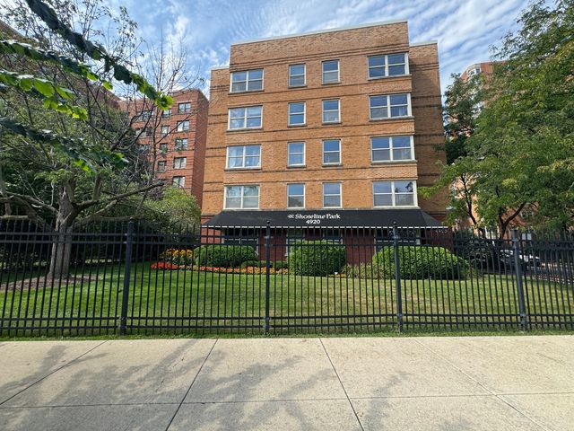 4920 N Marine Drive S208, Chicago, IL 60640