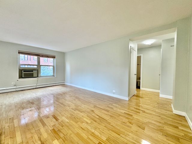 4920 N Marine Drive S208, Chicago, IL 60640