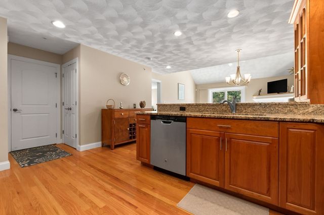 35 Peaslee Circle 35, Middleton, MA 01949