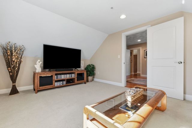 35 Peaslee Circle 35, Middleton, MA 01949