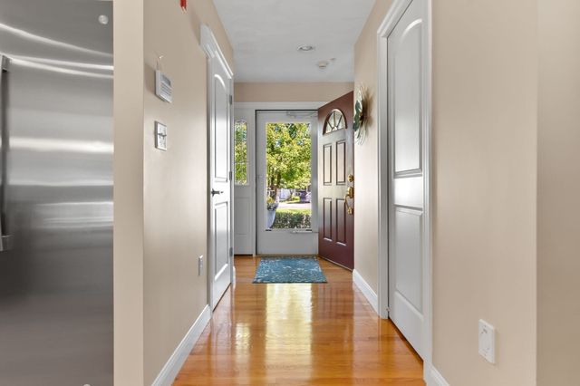35 Peaslee Circle 35, Middleton, MA 01949
