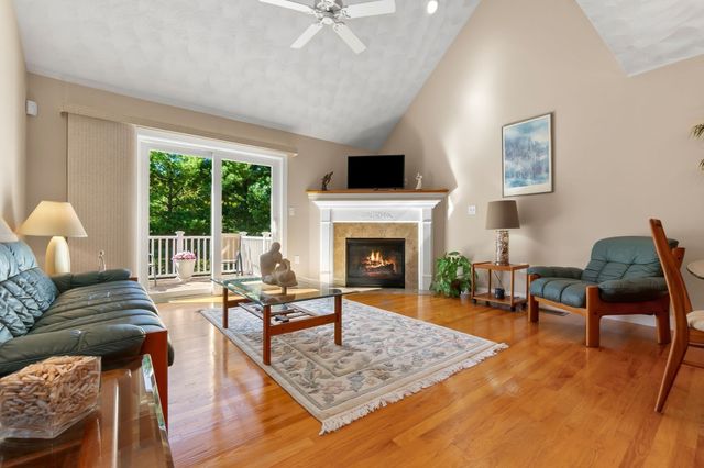 35 Peaslee Circle 35, Middleton, MA 01949