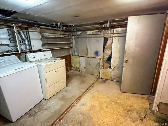 192 Brixton Road S, Garden City, NY 11530