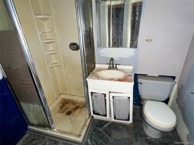 192 Brixton Road S, Garden City, NY 11530