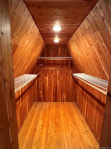 192 Brixton Road S, Garden City, NY 11530