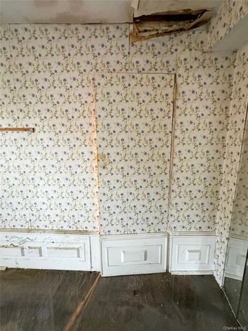 192 Brixton Road S, Garden City, NY 11530