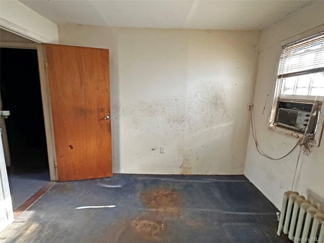 192 Brixton Road S, Garden City, NY 11530