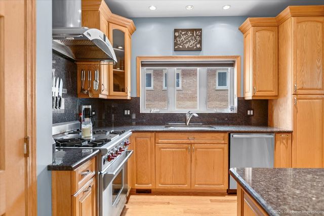 9832 Rutherford Avenue, Oak Lawn, IL 60453