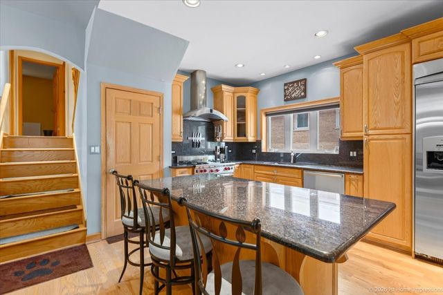 9832 Rutherford Avenue, Oak Lawn, IL 60453