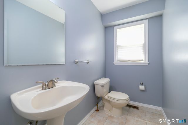 26 Marva Lane, Stamford, CT 06903