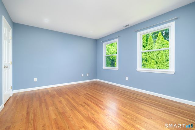 26 Marva Lane, Stamford, CT 06903