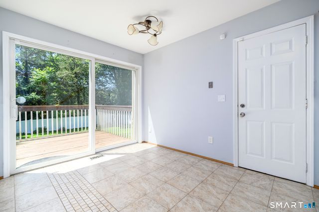 26 Marva Lane, Stamford, CT 06903