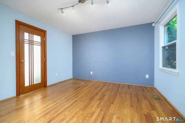 26 Marva Lane, Stamford, CT 06903