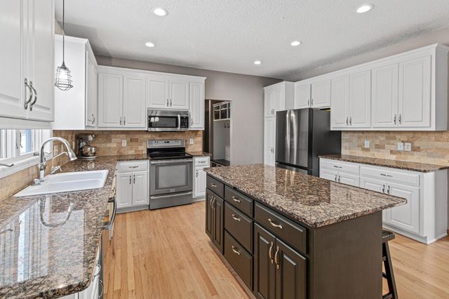 10813 185th Court NW, Elk River, MN 55330