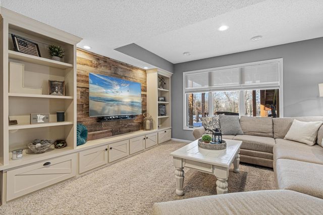 10813 185th Court NW, Elk River, MN 55330