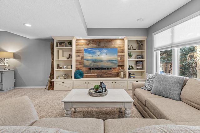 10813 185th Court NW, Elk River, MN 55330