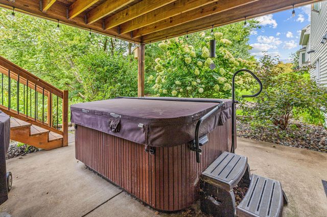 10813 185th Court NW, Elk River, MN 55330