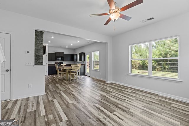 16 Jay Circle NW, Adairsville, GA 30103