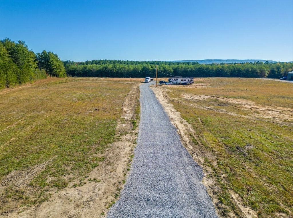 3161 Hickerson Rd, Manchester, TN 37355