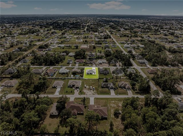 4112 2nd ST SW, Lehigh Acres, FL 33976