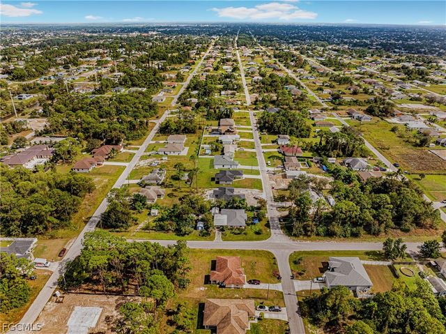 4112 2nd ST SW, Lehigh Acres, FL 33976