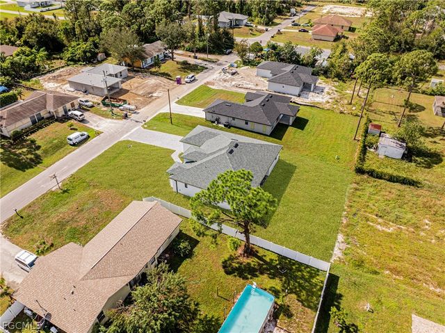 4112 2nd ST SW, Lehigh Acres, FL 33976