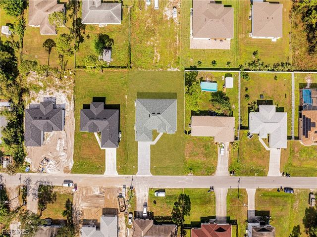 4112 2nd ST SW, Lehigh Acres, FL 33976