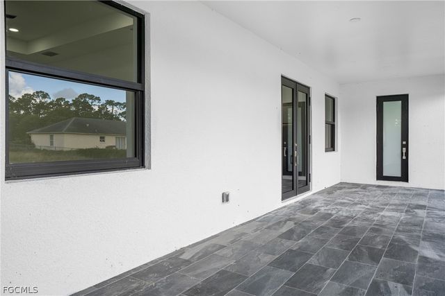 4112 2nd ST SW, Lehigh Acres, FL 33976