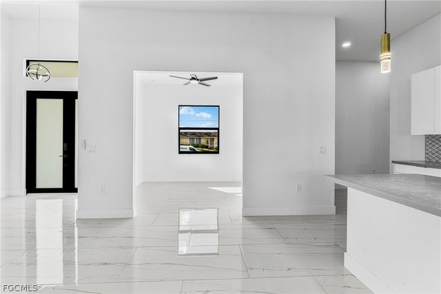 4112 2nd ST SW, Lehigh Acres, FL 33976