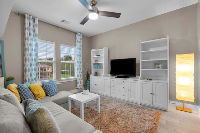 4 Shore Acres Circle, Shoreacres, TX 77571