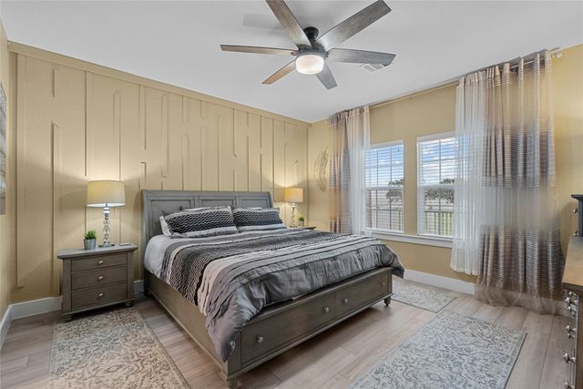 4 Shore Acres Circle, Shoreacres, TX 77571