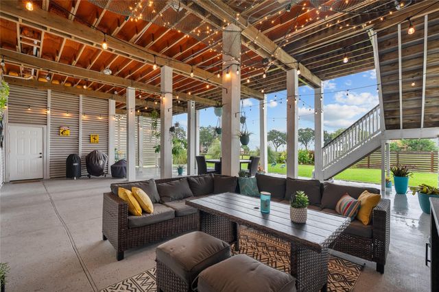 4 Shore Acres Circle, Shoreacres, TX 77571