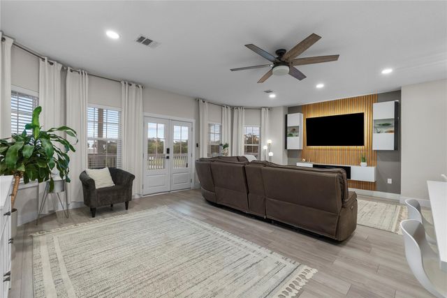 4 Shore Acres Circle, Shoreacres, TX 77571