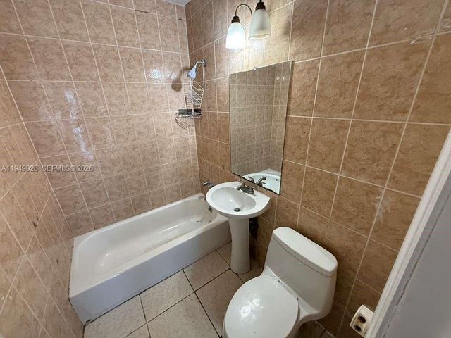 8201 NW 5th Ct BACK, Miami, FL 33150