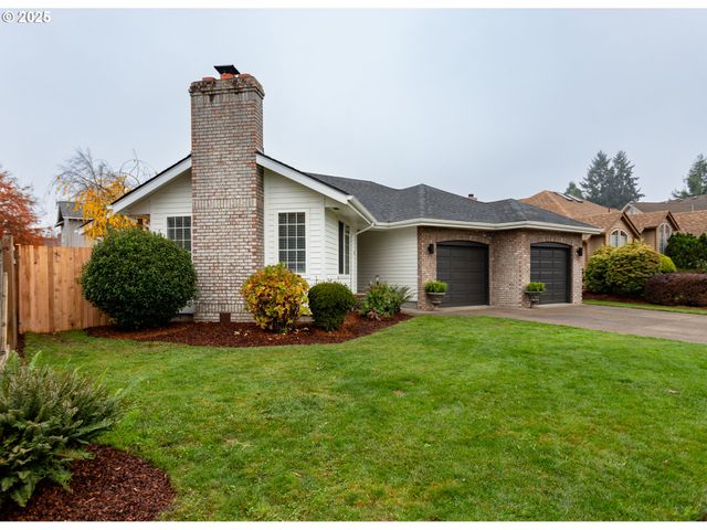 3192 QUEENS EAST St, Eugene, OR 97401