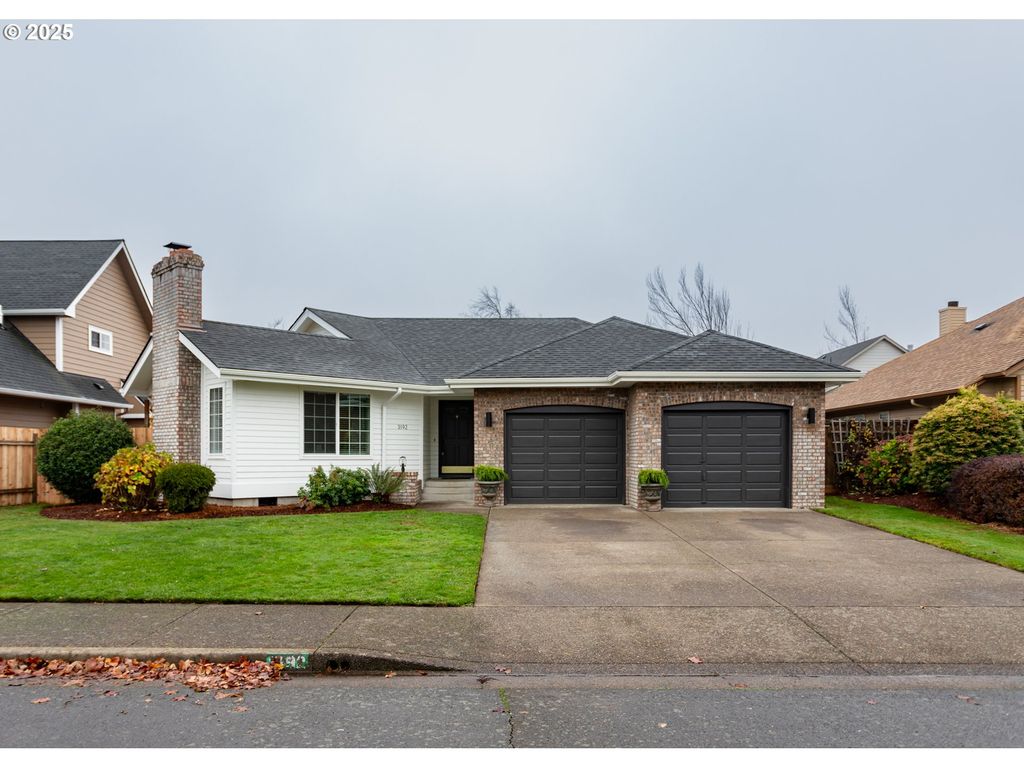 3192 QUEENS EAST St, Eugene, OR 97401