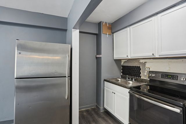 7355 S South Shore Drive 306, Chicago, IL 60649