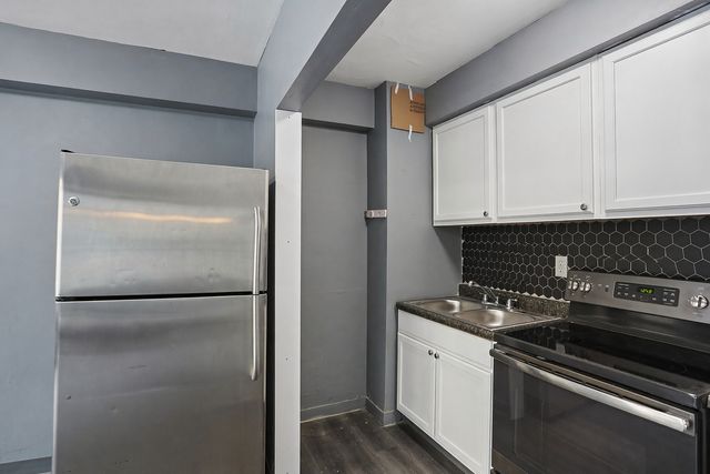 7355 S South Shore Drive 306, Chicago, IL 60649