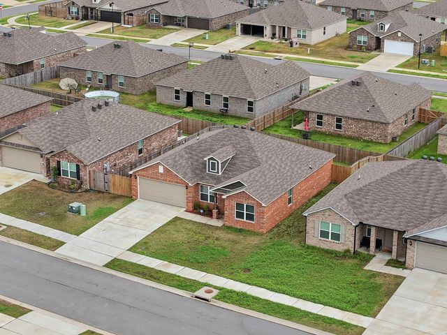 1135 Gallery Drive, Conway, AR 72032