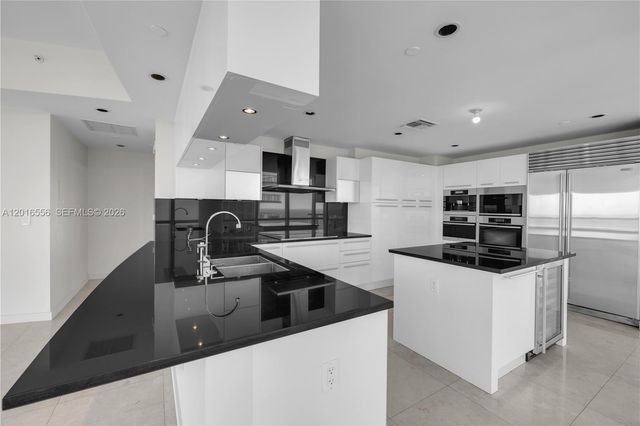 17121 Collins Ave 3901, Sunny Isles Beach, FL 33160