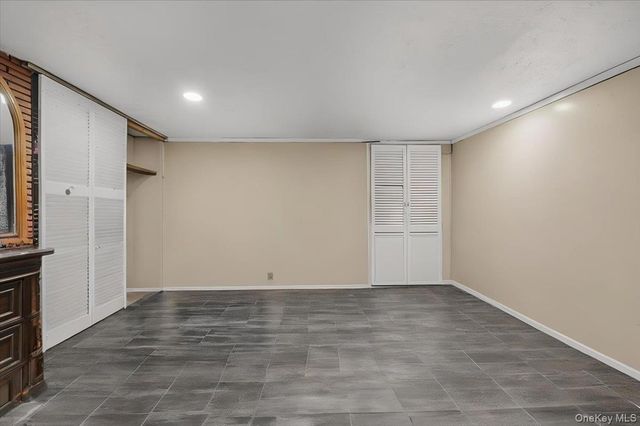 1033 N Fletcher Avenue, Valley Stream, NY 11580
