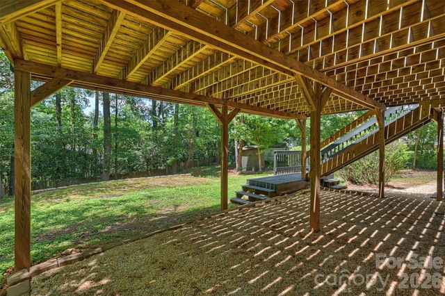 7323 Rollingridge Drive, Charlotte, NC 28211