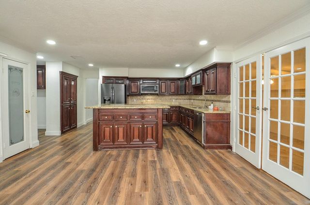 5519 Irish Hill Drive, Houston, TX 77053