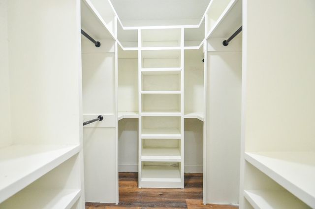 5519 Irish Hill Drive, Houston, TX 77053