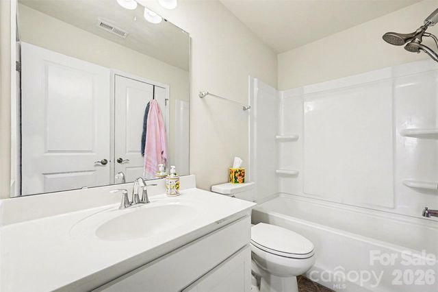 14204 Southbridge Forest Drive, Charlotte, NC 27273