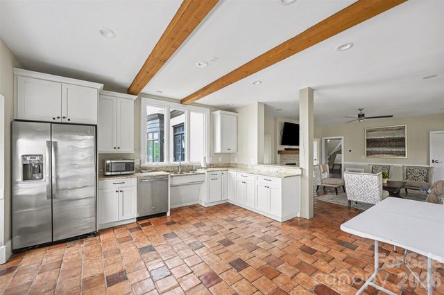 14204 Southbridge Forest Drive, Charlotte, NC 27273