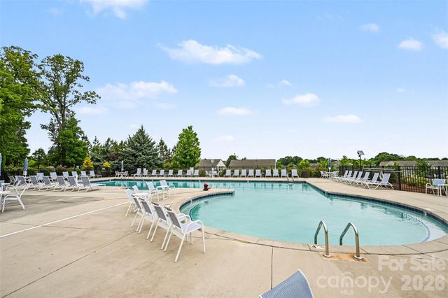 14204 Southbridge Forest Drive, Charlotte, NC 27273