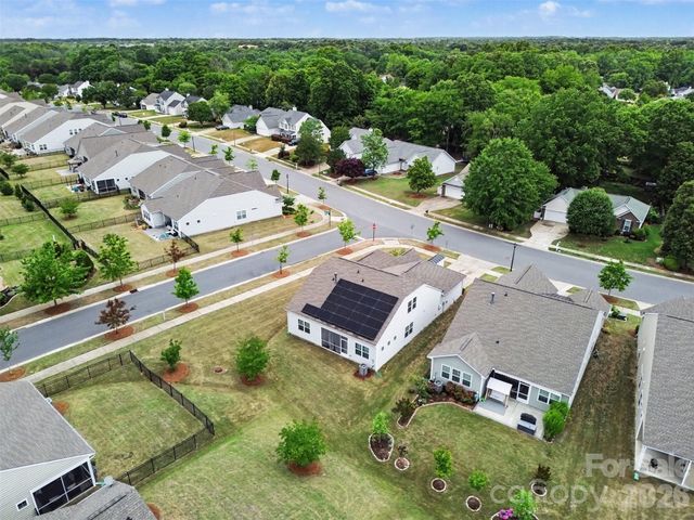 14204 Southbridge Forest Drive, Charlotte, NC 27273